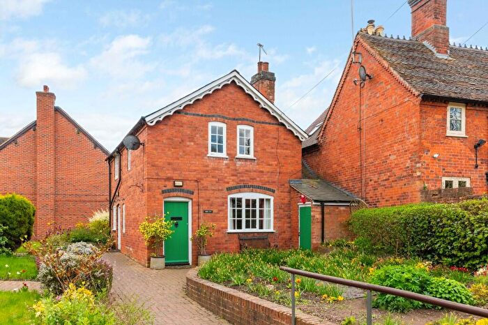 2 Bedroom Semi-Detached House For Sale In Marsh Lane, Hampton In Arden, B92