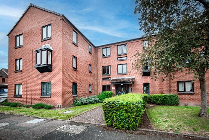 1 Bedroom Flat For Sale In Spring Pool, Warwick, CV34