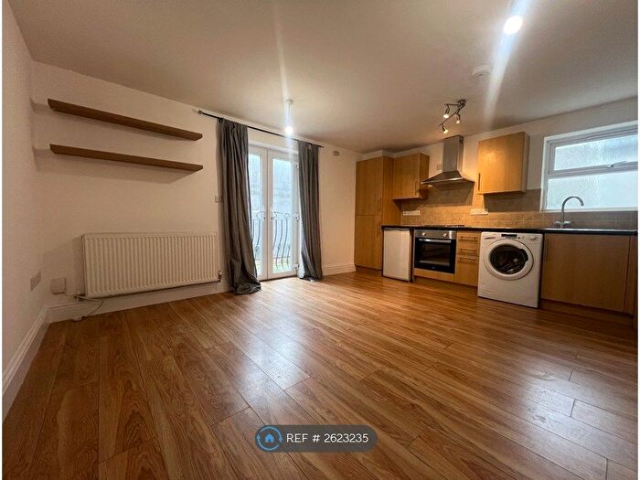 1 Bedroom Maisonette To Rent In Knowle Road, Bristol, BS4