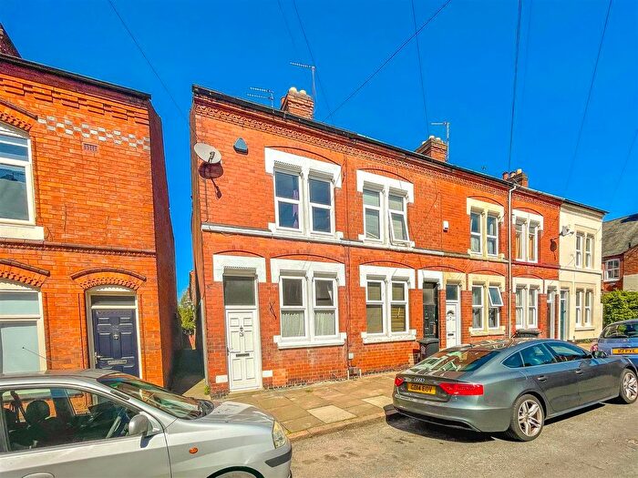 2 Bedroom End Terrace House For Sale In Cecilia Road, Leicester, LE2