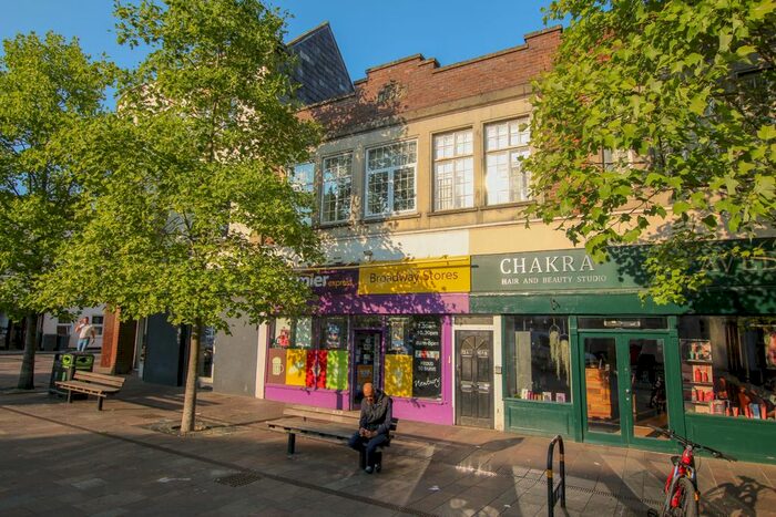 2 Bedroom Flat To Rent In The Broadway, Newbury, RG14