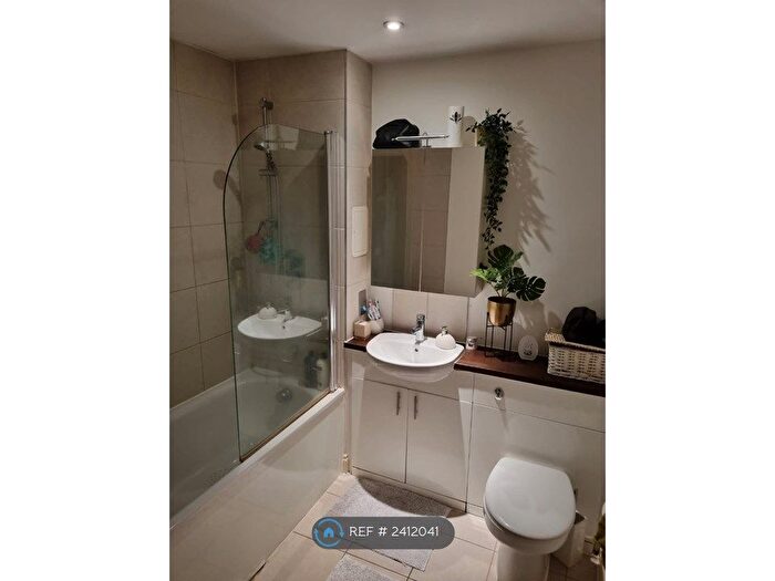 1 Bedroom Flat To Rent In Pryce House, London, E3