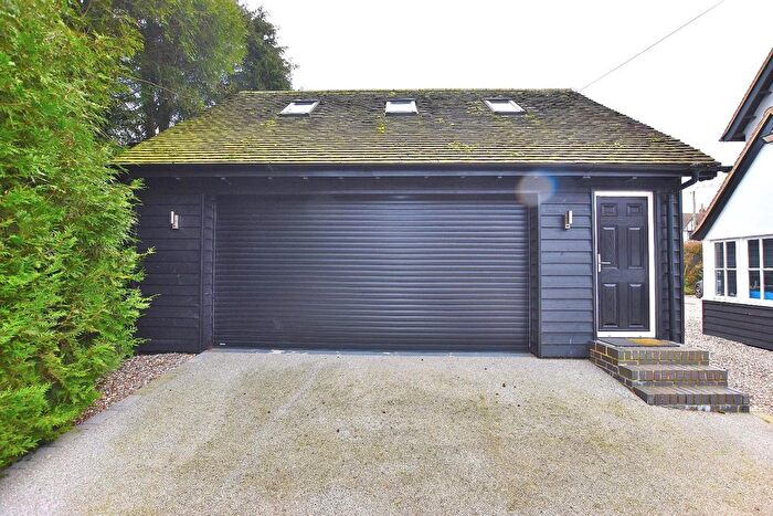 Studio To Rent In Gallows Green, Dunmow, CM6