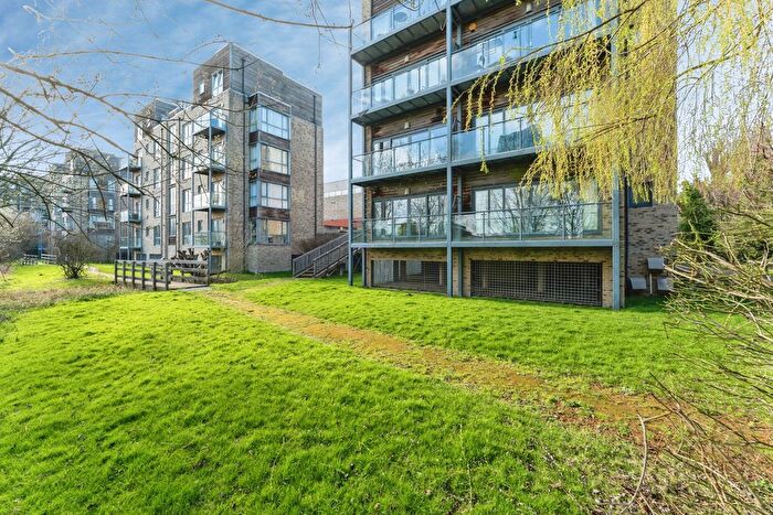 2 Bedroom Flat To Rent In Pepys Court, Cambridge, CB4