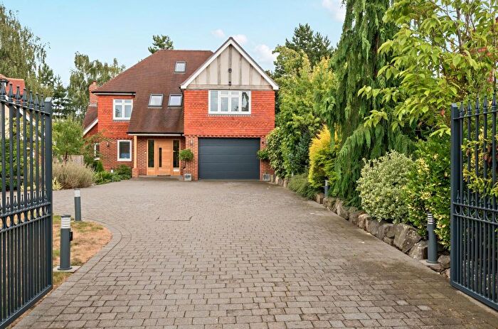 5 Bedroom Detached House For Sale In Elegant Gated Residence, Orwell Spike, West Malling, ME19