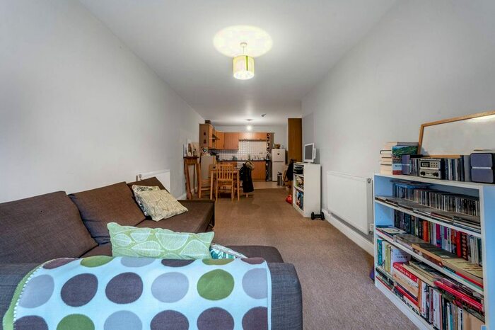 2 Bedroom Flat To Rent In Norwood Road, West Norwood, London SE27