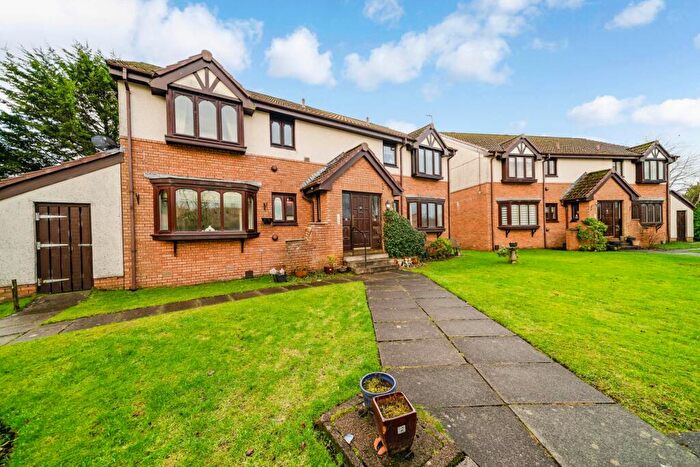 2 Bedroom Apartment For Sale In Nursery Lane, Kilmacolm, PA13