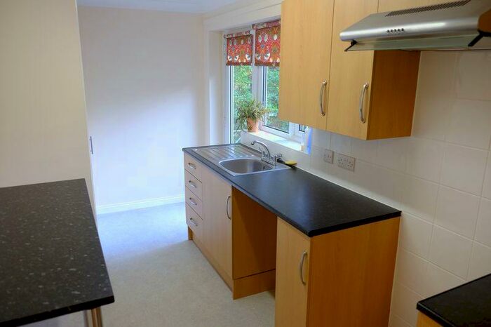 1 Bedroom Flat To Rent In Kimbolton Court, Cobden Avenue, Peterborough, PE1
