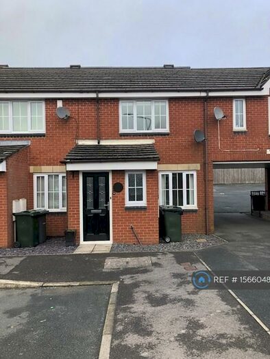 2 Bedroom Terraced House To Rent In Lime Vale Way, Bradford, BD6