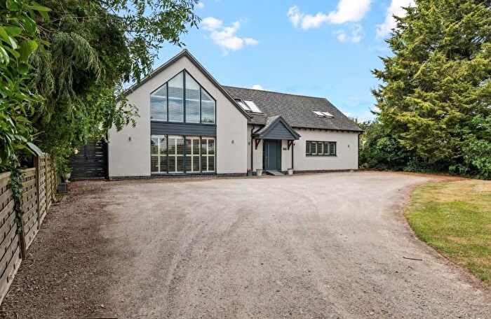 5 Bedroom Detached House For Sale In Mill Lane, Rowington, Warwickshire, CV35