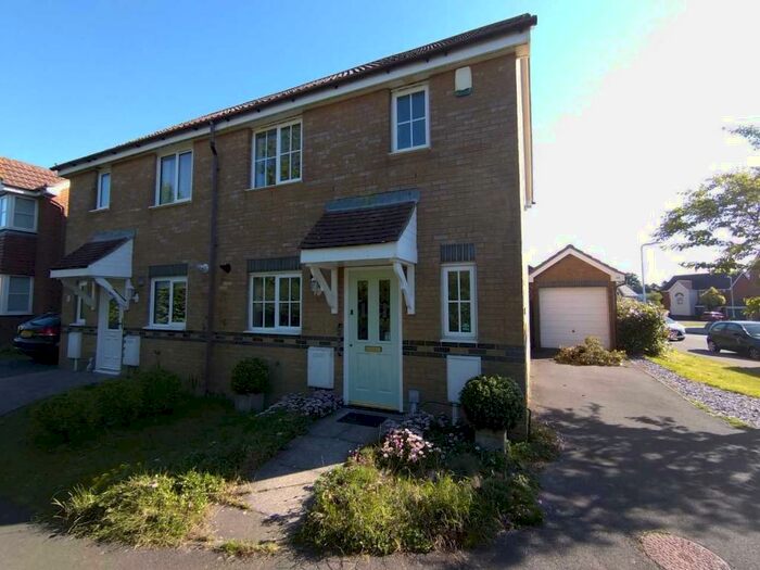 3 Bedroom Semi-Detached House To Rent In Pritchard Drive, Hawkinge, Folkestone, CT18