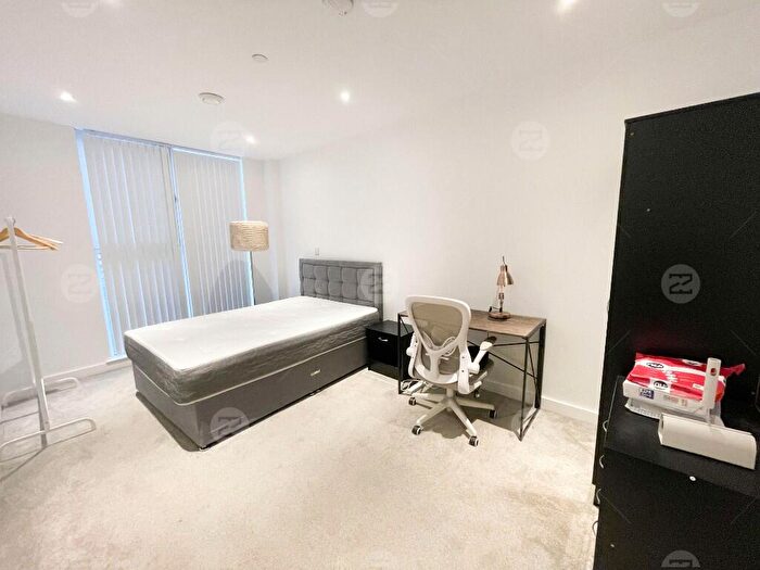 2 Bedroom Apartment To Rent In Burlington Square, Boundary Lane, Manchester, Greater Manchester, M15