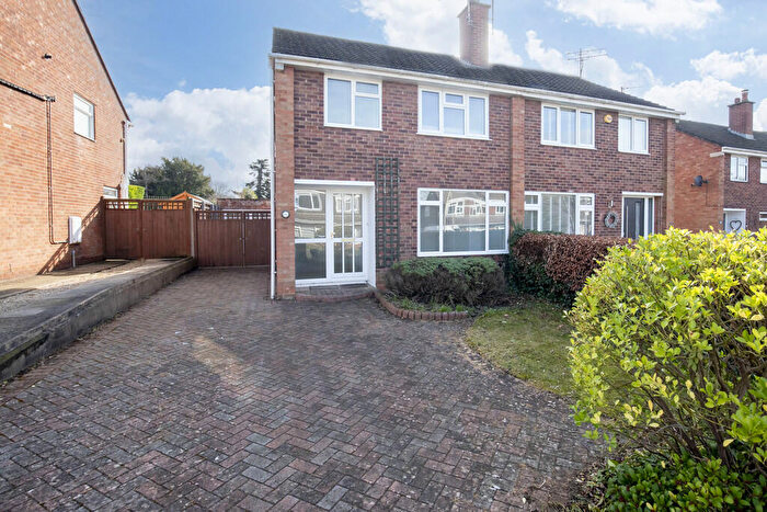 3 Bedroom Semi Detached House To Rent In Nettleton Road, Cheltenham, GL51