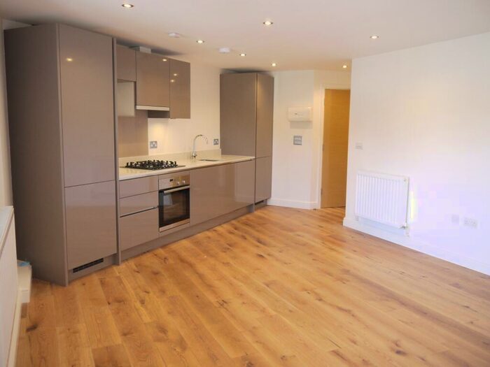 1 Bedroom Flat To Rent In Babbacombe Road Bromley, BR1