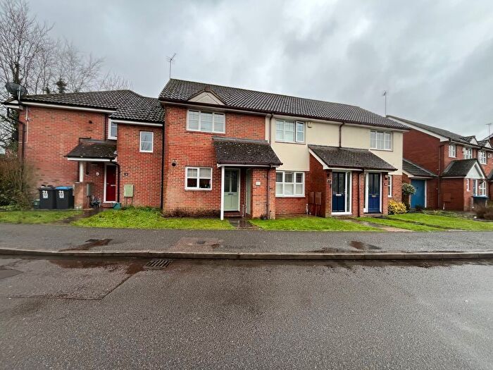 2 Bedroom Terraced House For Sale In Chapel Meadow, Tring, HP23