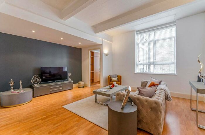 2 Bedroom Flat To Rent In City Road, City, London, EC1V