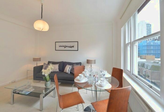 1 Bedroom Flat To Rent In Hill Street, Mayfair, W1J