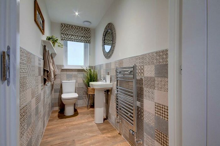 4 Bedroom Detached House For Sale In South Scotstoun, South Queensferry, EH30