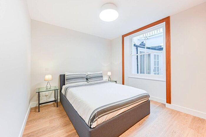 2 Bedroom Flat For Sale In Harcourt Terrace, Chelsea, London, SW10