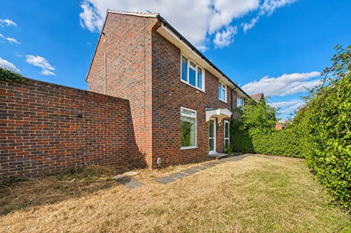 3 Bedroom End Terrace House To Rent In Albert Road, Bracknell, Berkshire, RG42