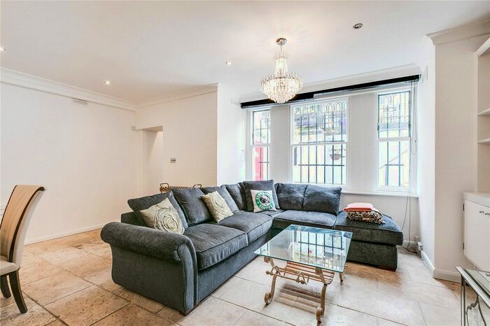 2 Bedroom Flat To Rent In Holland Road, London, W14