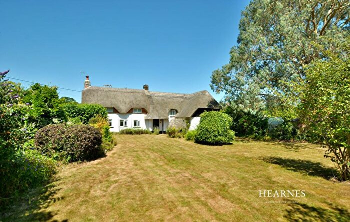 3 Bedroom Detached House For Sale In Leigh Lane, Wimborne, BH21