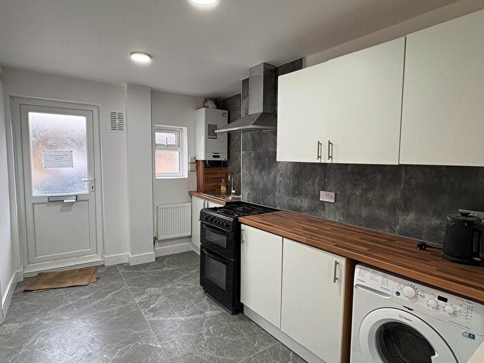 Studio To Rent In Whitton Road, Hounslow, TW3