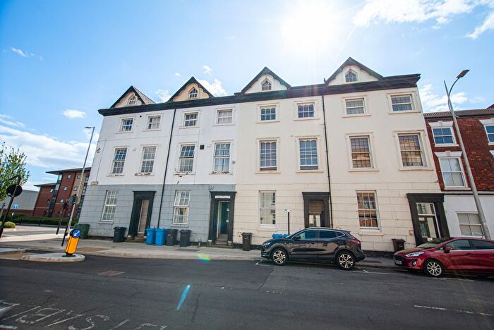 2 Bedroom Flat To Rent In Wright Street, Hull, HU2