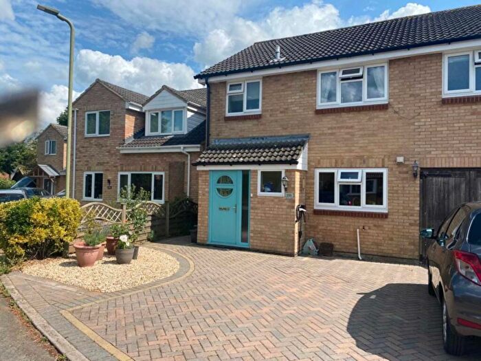 4 Bedroom Detached House To Rent In Thorney Leys, Witney, OX28