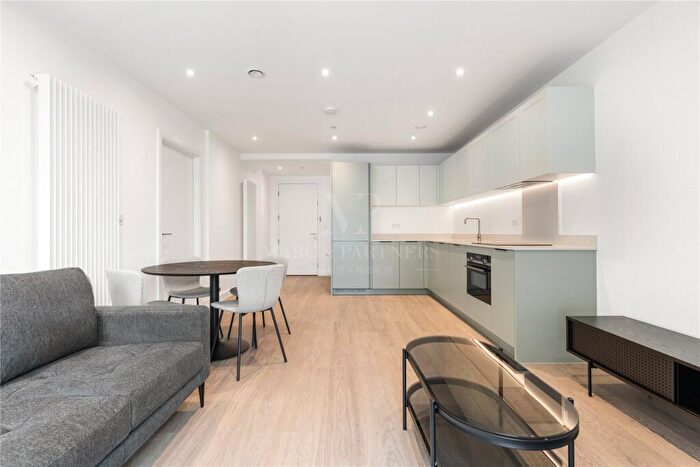 1 Bedroom Apartment To Rent In Ellipse House, London, E16