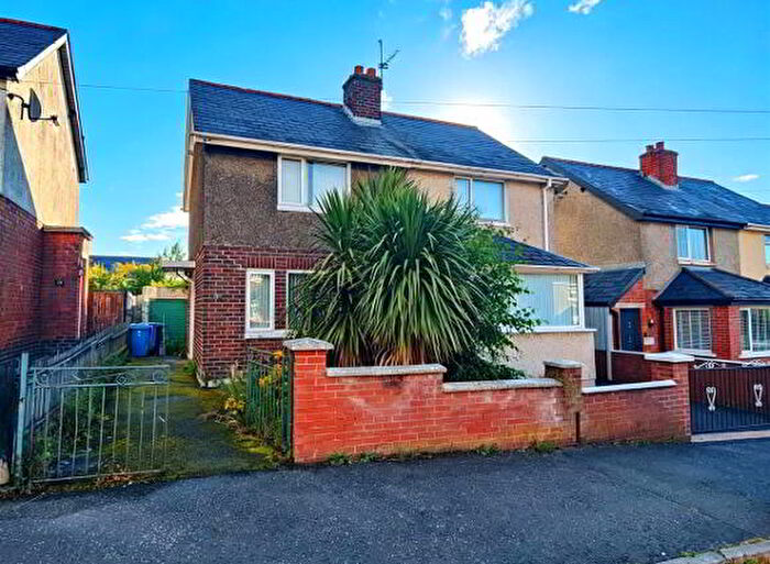 2 Bedroom Semi-Detached House For Sale In Prestwick Park, Belfast, BT14