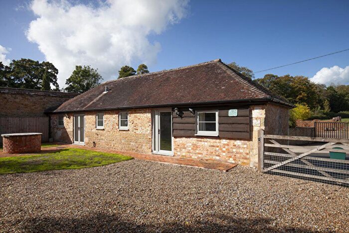 2 Bedroom Barn Conversion For Sale In Cherry Orchard Lane, Gillingham, SP8