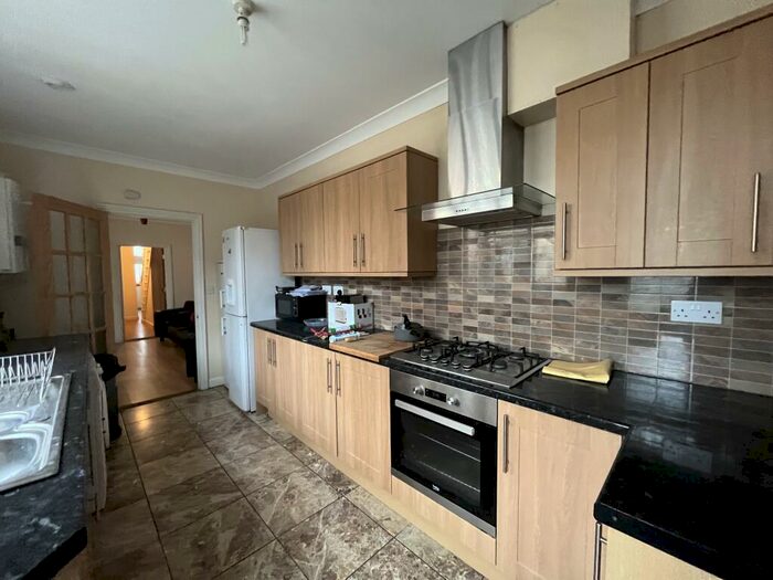 1 Bedroom Flat To Rent In Hudson Road, Southsea, PO5