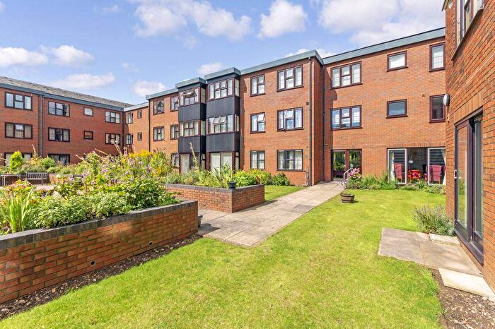 1 Bedroom Apartment To Rent In Lincoln Gate, Licoln Road, Peterborough, PE1