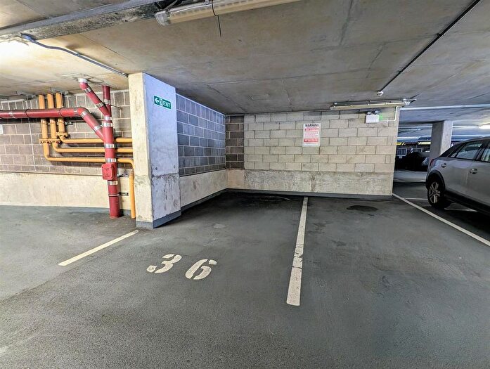 Garage / Parking To Rent In Strand Street, Liverpool, L1