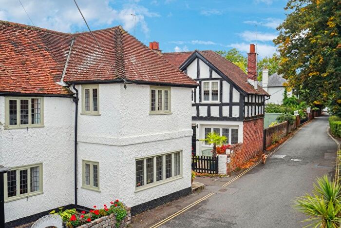 4 Bedroom Semi-Detached House For Sale In Bray, Berkshire, SL6