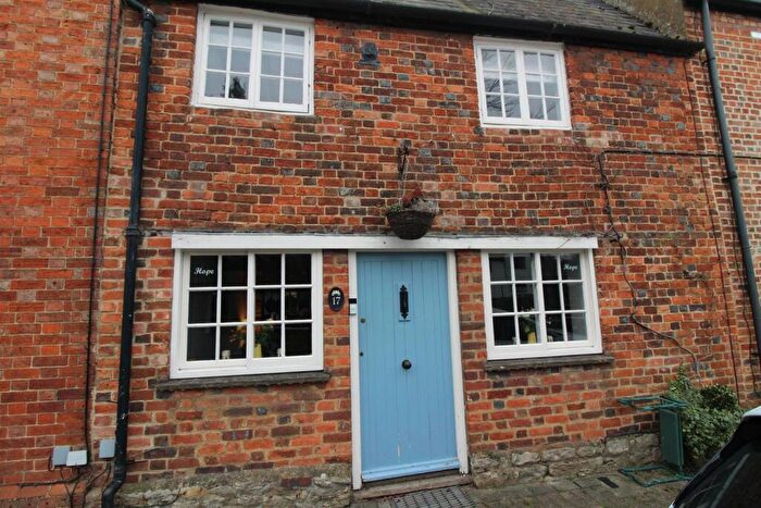 3 Bedroom Terraced House To Rent In Horsefair Green, Stony Stratford, MK11