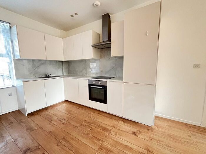 1 Bedroom Flat To Rent In Victoria Road, London, NW4