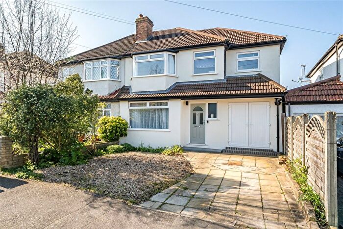4 Bedroom Semi Detached House For Sale In Surbiton, KT6