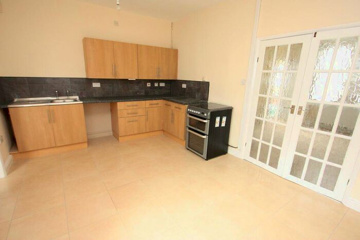 3 Bedroom House To Rent In Priestfield Road, Ellesmere Port, CH65