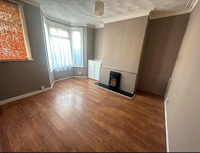 2 Bedroom Semi-Detached House To Rent In Crossfield Road, Clacton-on-Sea, CO15