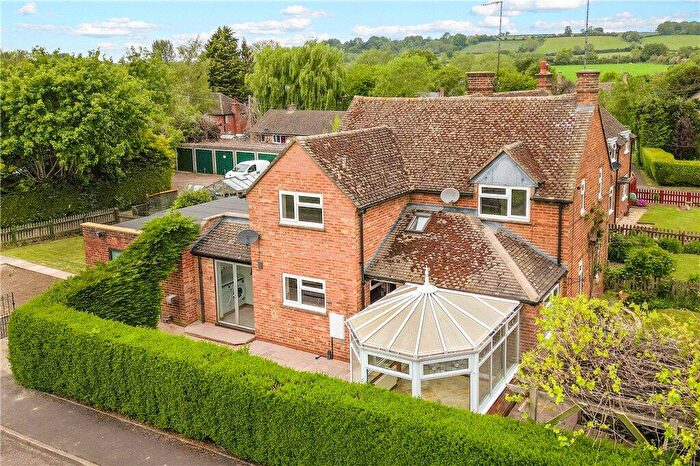 3 Bedroom End Of Terrace House To Rent In Featherbed Lane, Cherington, Shipston-on-Stour, Warwickshire, CV36