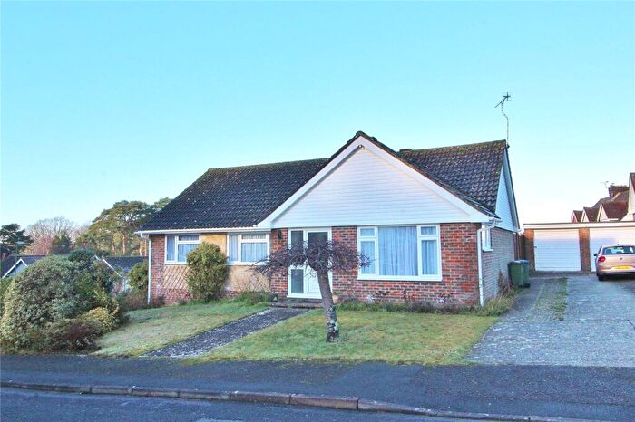 3 Bedroom Bungalow For Sale In Woodside Close, Storrington, West Sussex, RH20