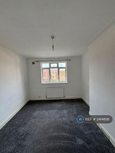 1 Bedroom Flat To Rent In Orchard Court, London, N22