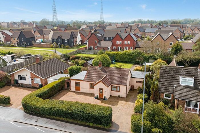 4 Bedroom Detached Bungalow For Sale In Norwich Road, Poringland, Norwich, NR14