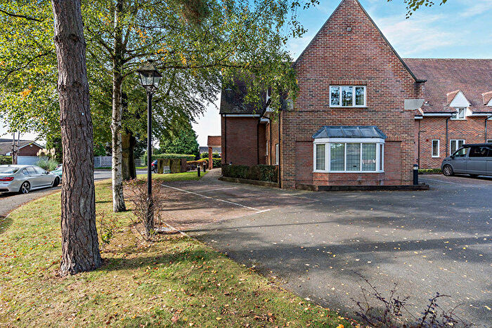 2 Bedroom Apartment For Sale In Pool Meadow Close, Solihull, B91