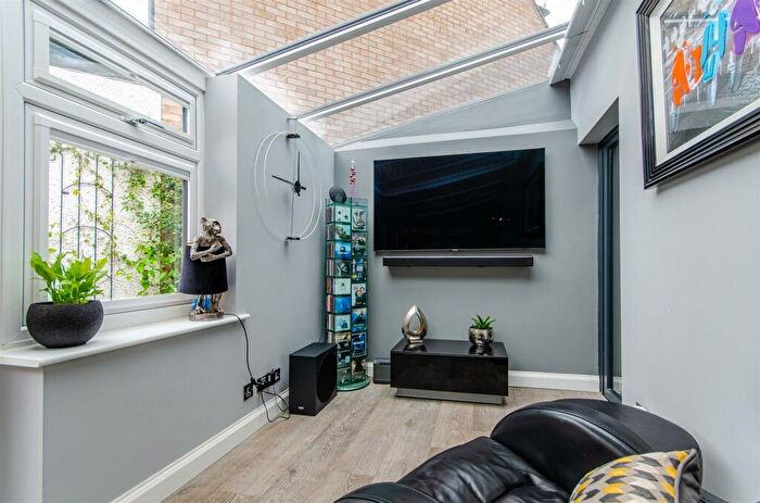 2 Bedroom Cottage For Sale In Little Aston Lane, Sutton Coldfield, B74