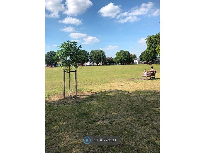 1 Bedroom Flat To Rent In The Green, Twickenham, TW2
