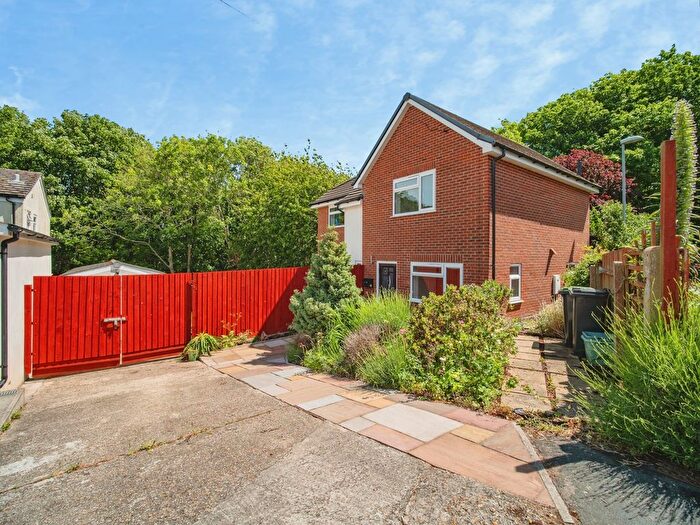3 Bedroom Detached House For Sale In Verne Road, Weymouth, Dorset, DT4