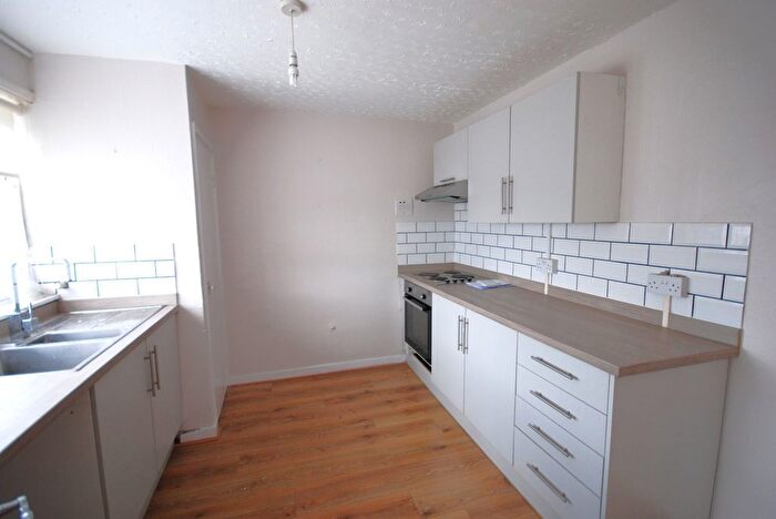 2 Bedroom Flat To Rent In High Road, Benfleet, SS7